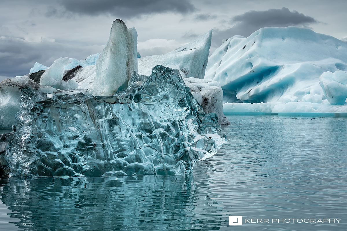 Icebergs in Jökulsárlón glacial lagoon.